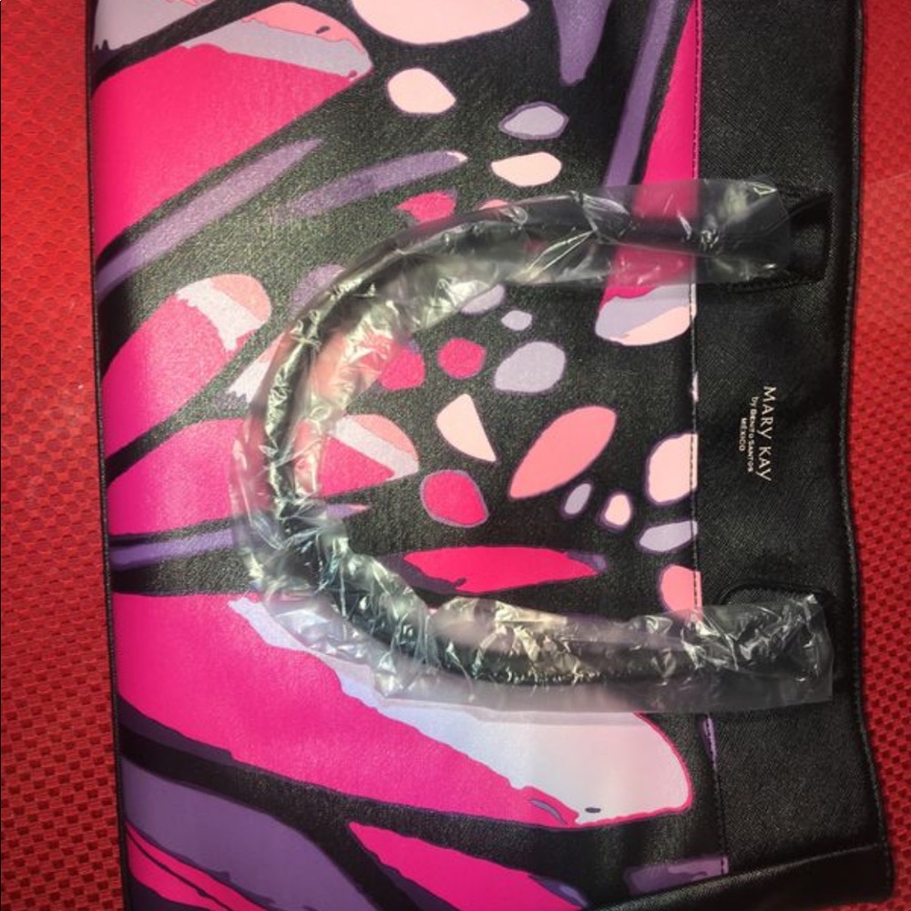 New MaryKay Purse